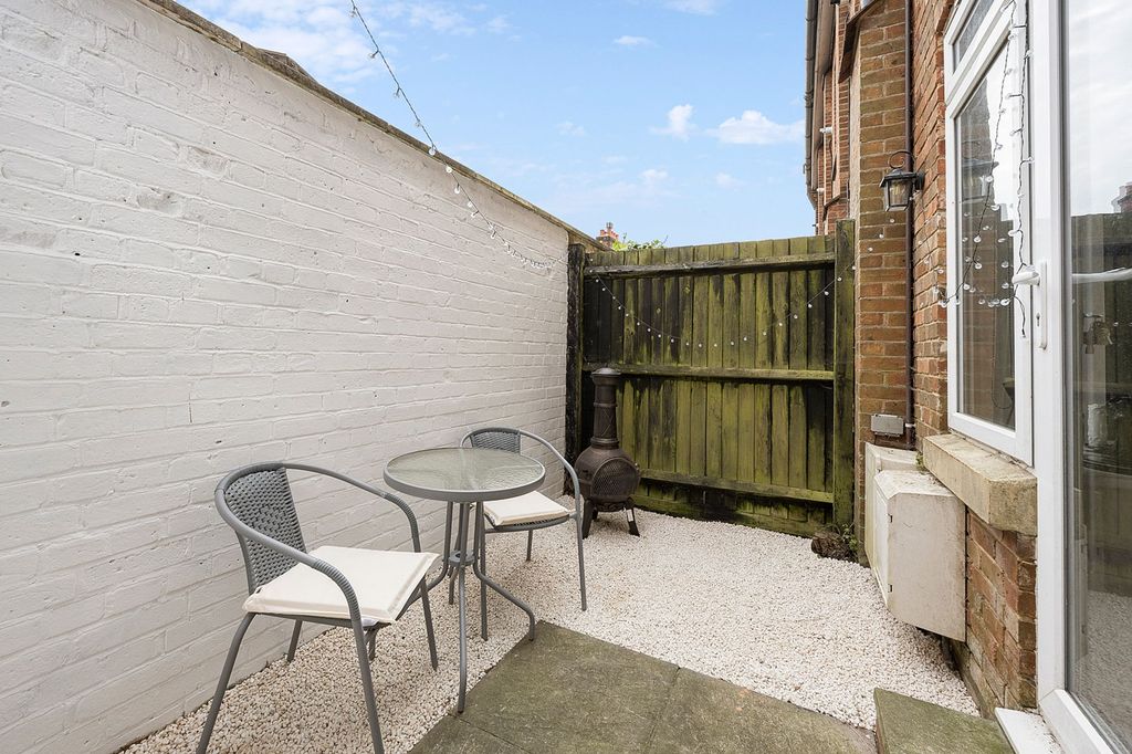 Property photo 3 of 16 Photo 10