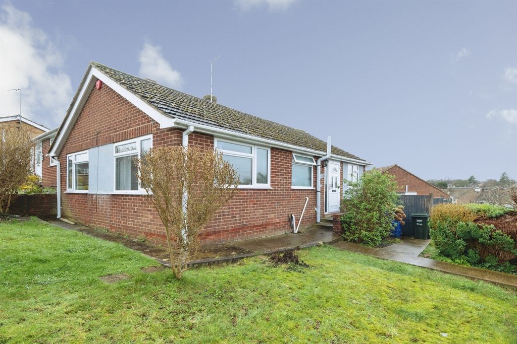 Property photo 1 of 12