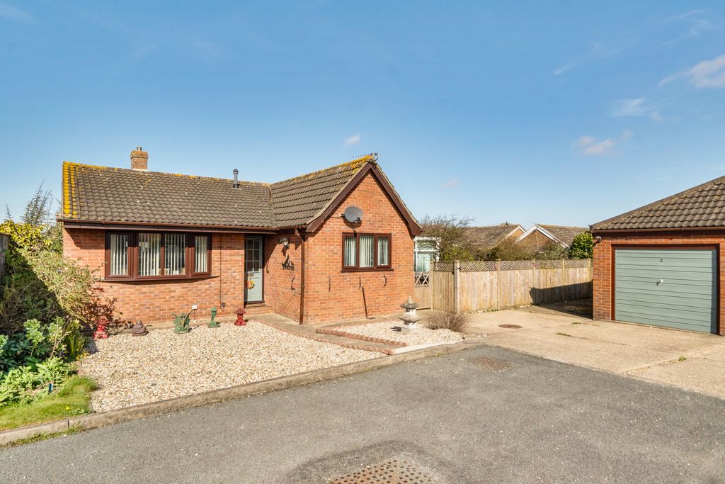 Property photo 2 of 23