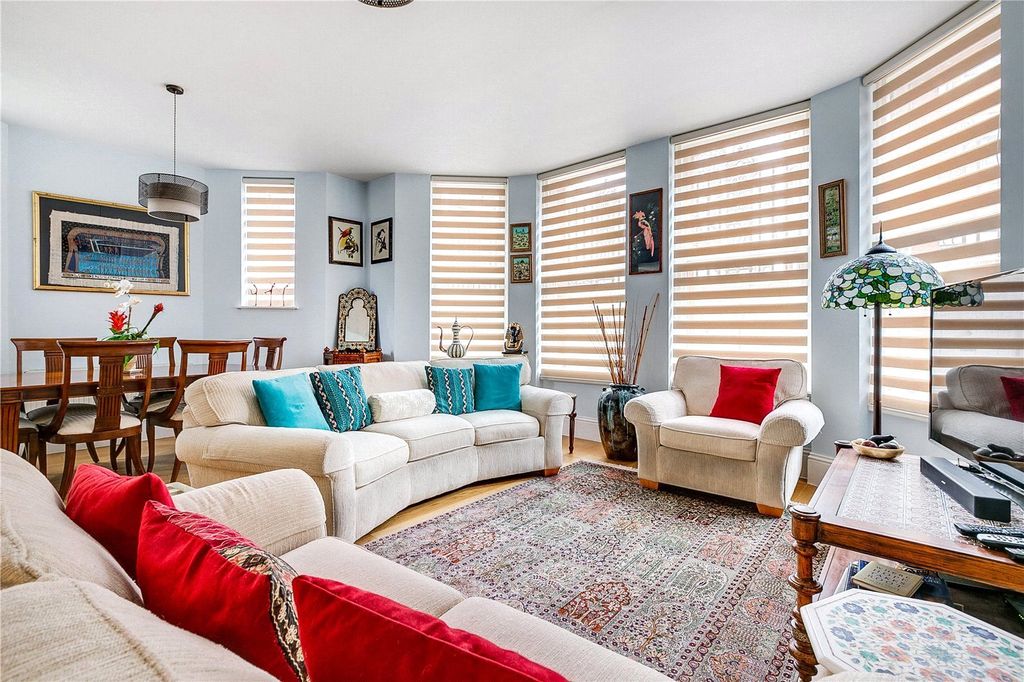 Property photo 1 of 10