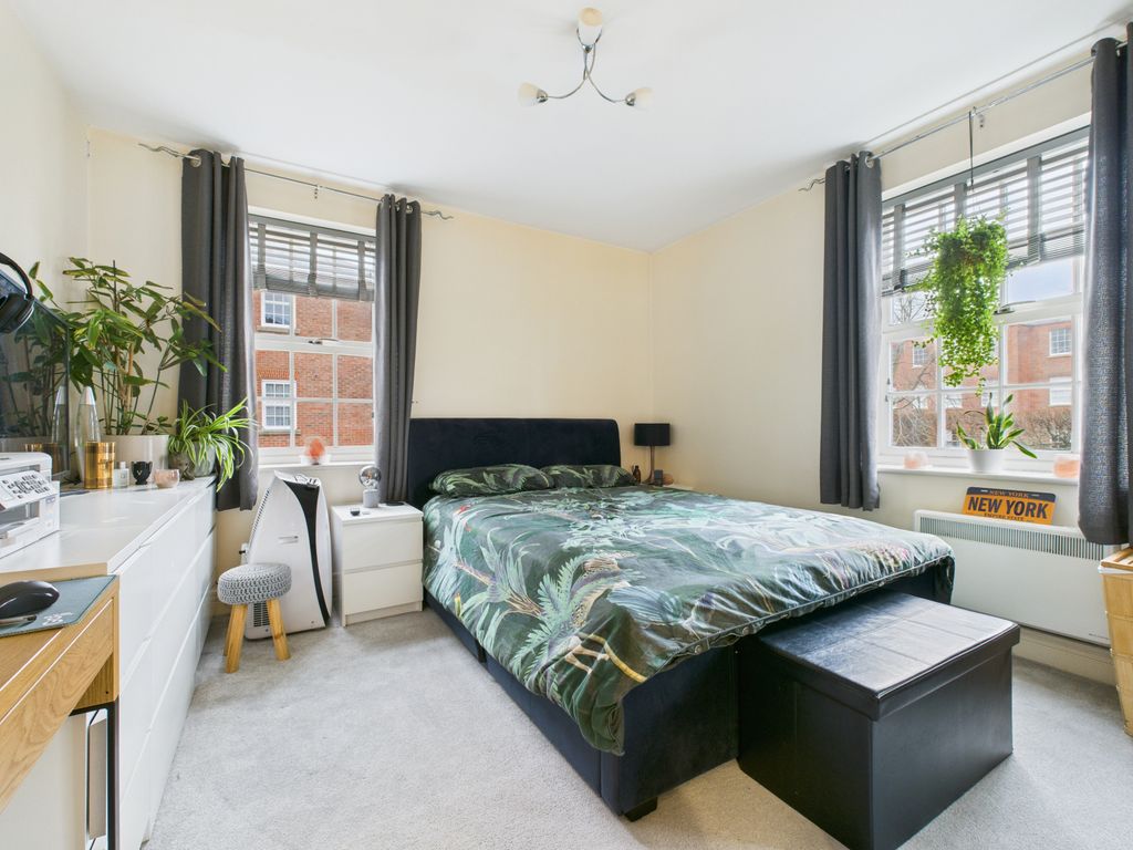 Property photo 3 of 8 Gallery