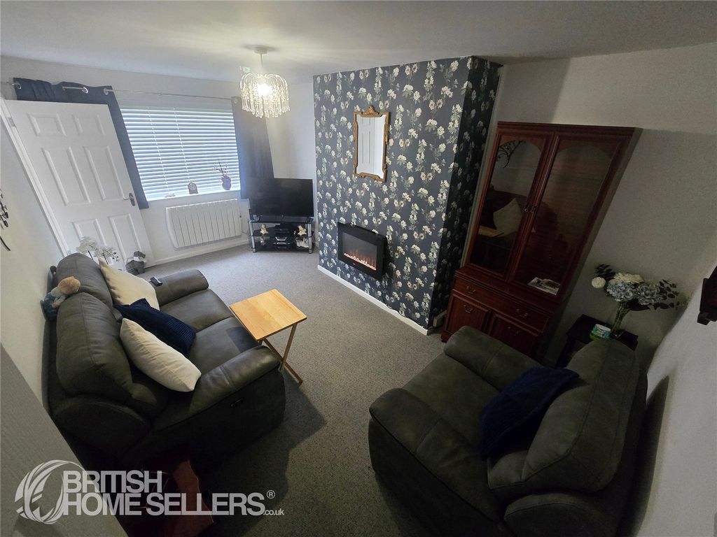 Property photo 3 of 17 Picture No. 16