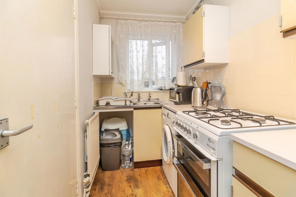 Property photo 2 of 11