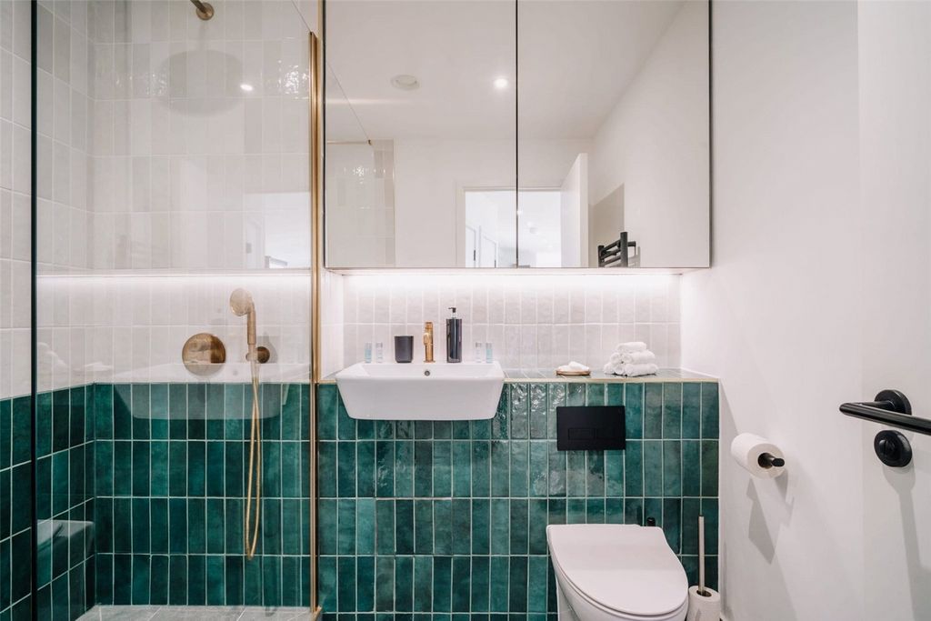 Property photo 3 of 4 Picture No. 02