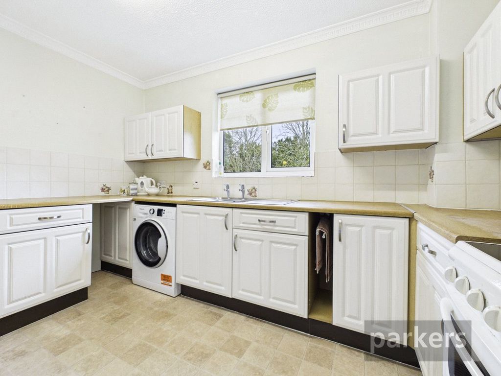 Property photo 1 of 15 Kitchen