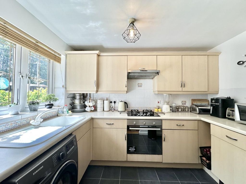 Property photo 3 of 15 Bfa10d88-9A72-47F5-8E94-B04Ccd5676Ed.Jpg