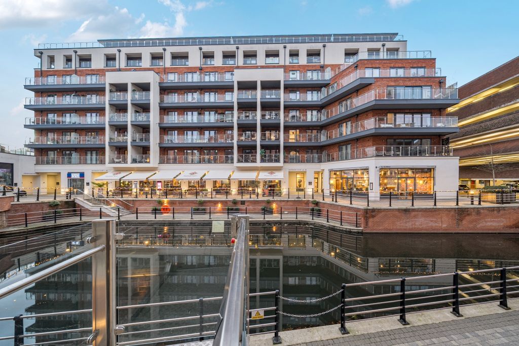 Property photo 3 of 15 1384002-2-6925Fd9...