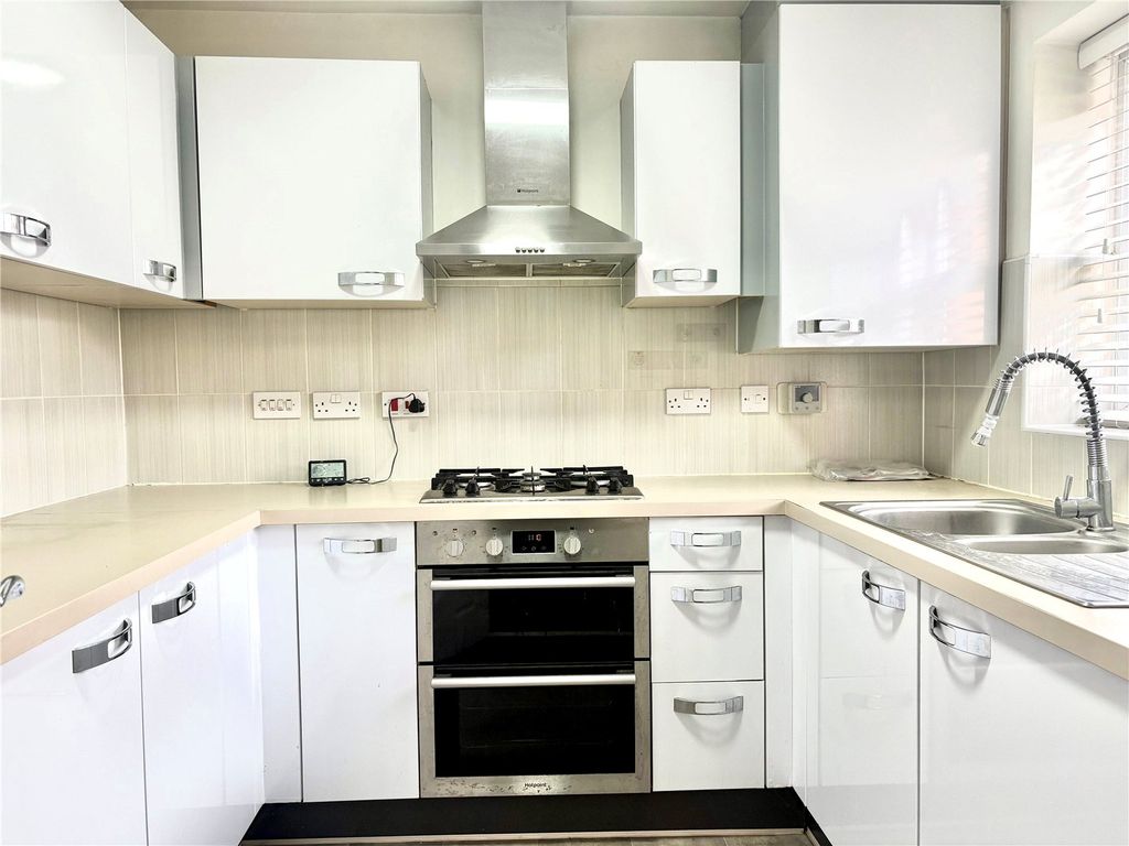 Property photo 2 of 13 Picture No. 02