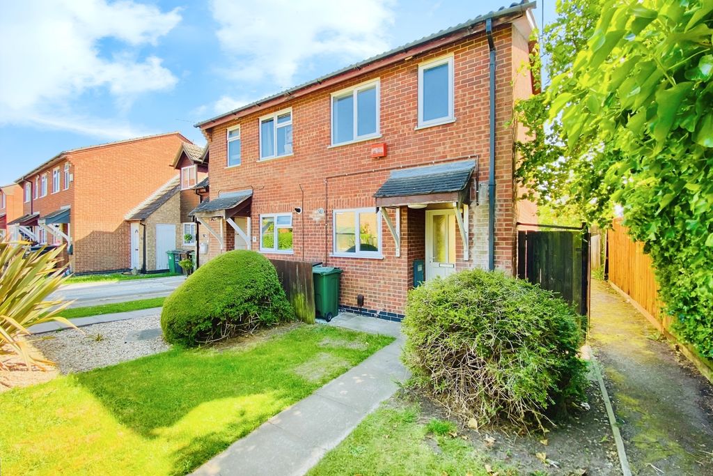Property photo 1 of 18
