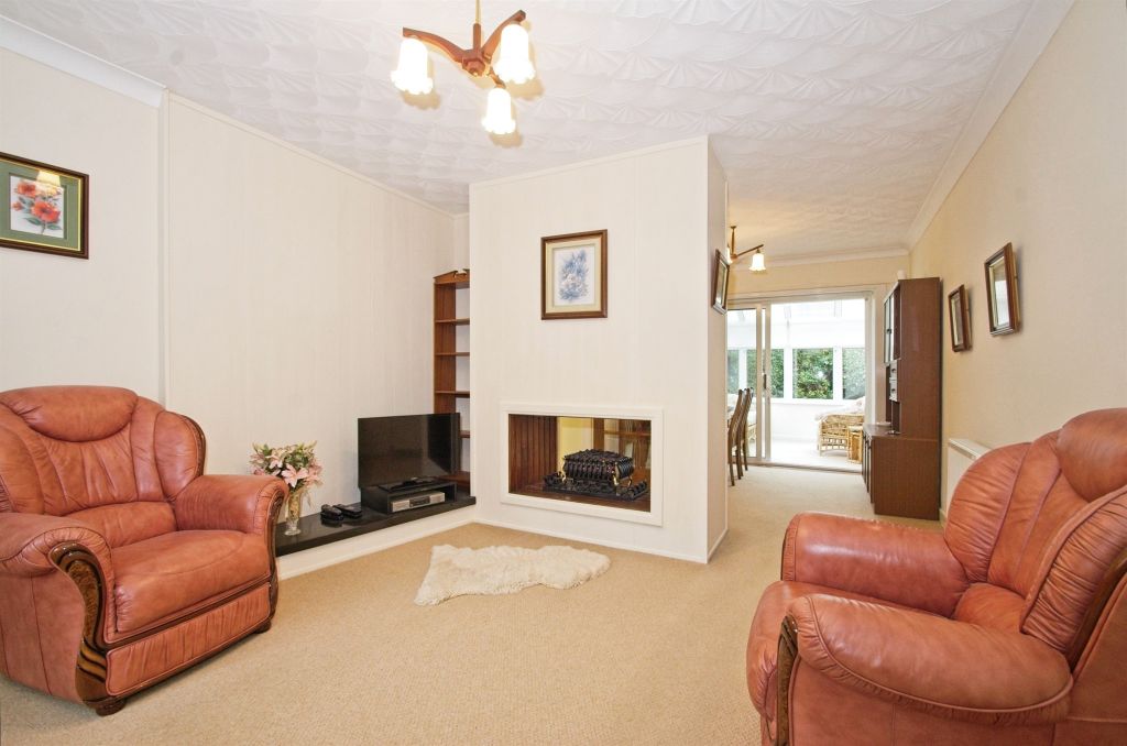 Property photo 3 of 25
