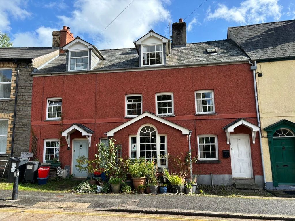 Property photo 1 of 10