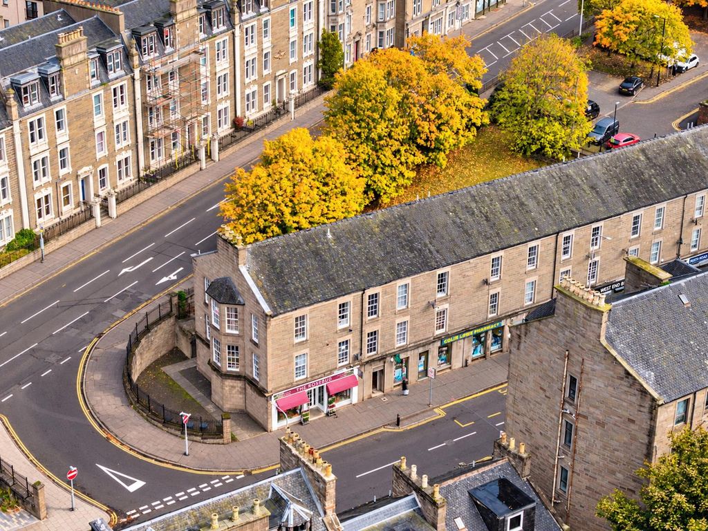 Property photo 2 of 17 2R 207 Perth Road Dundee-2.Jpg