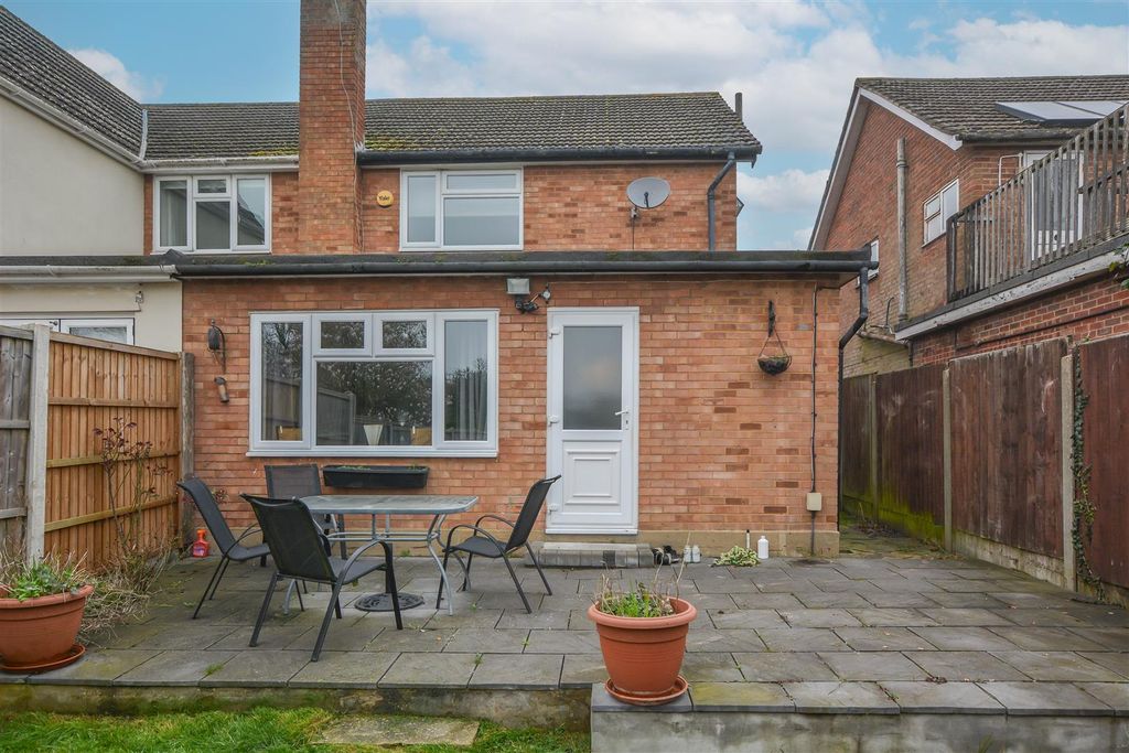 Additional image 14 of 3 bed semi-detached house for saleMeadows Close, Ingrave, Brentwood CM13