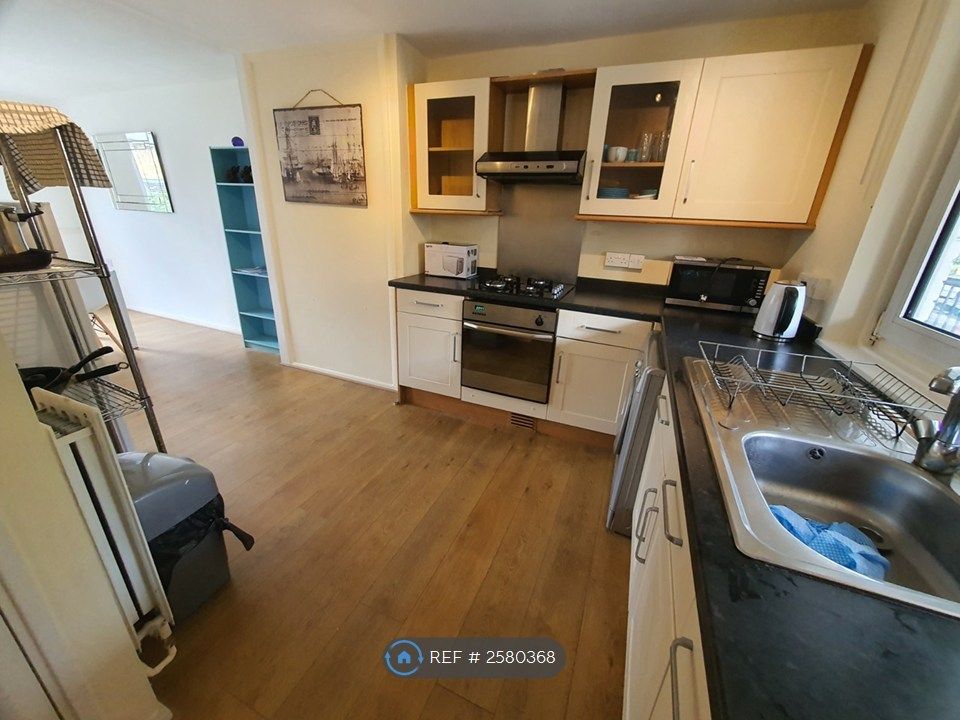 Property photo 1 of 19 Kitchen