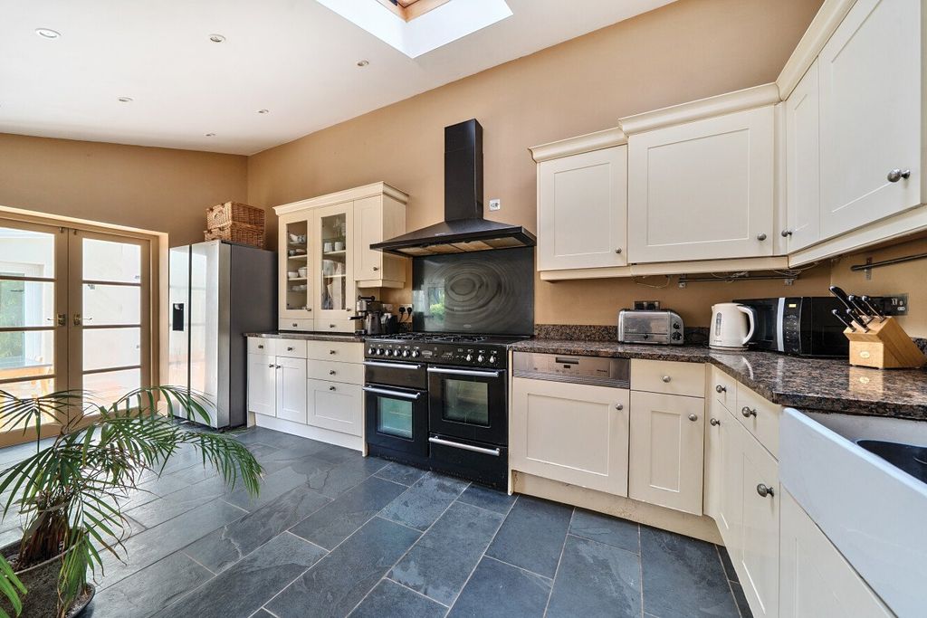 Property photo 3 of 18 Picture No. 21