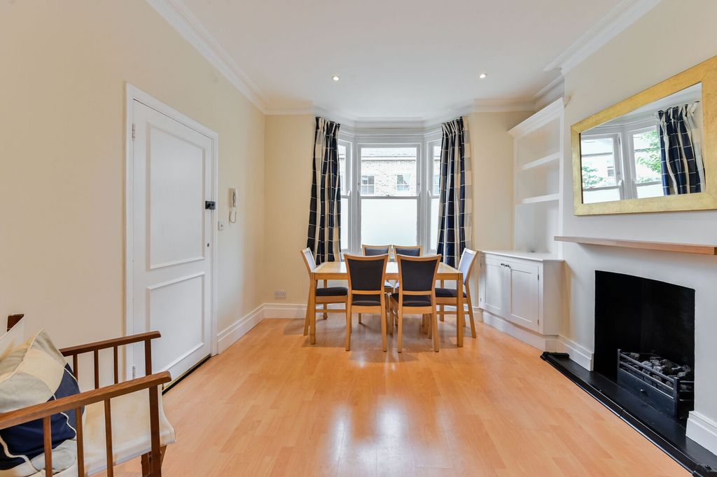 Property photo 3 of 17