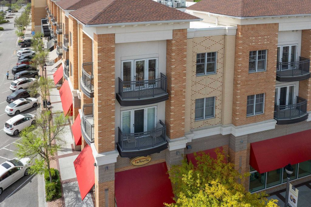 Property photo 2 of 27 <Alttext/>