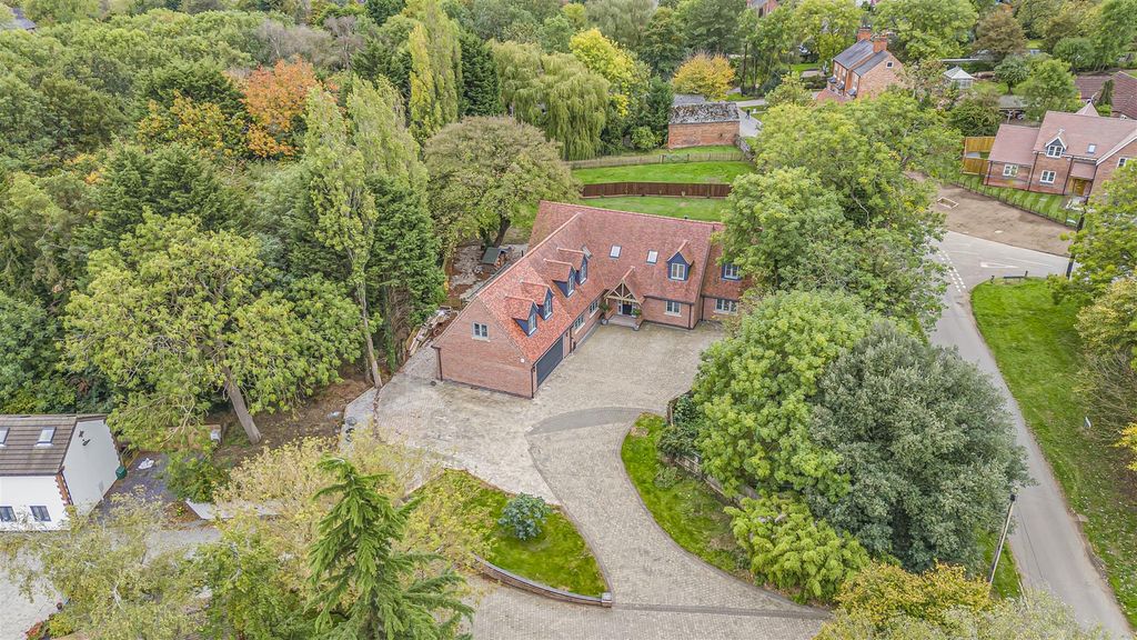 Property photo 2 of 45 2