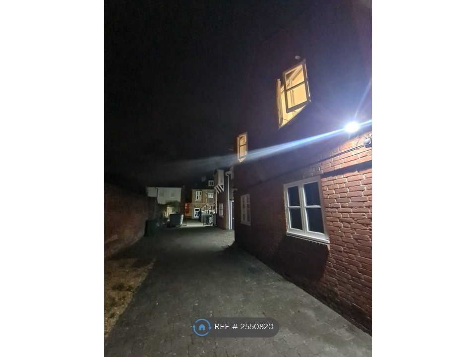 Property photo 2 of 7