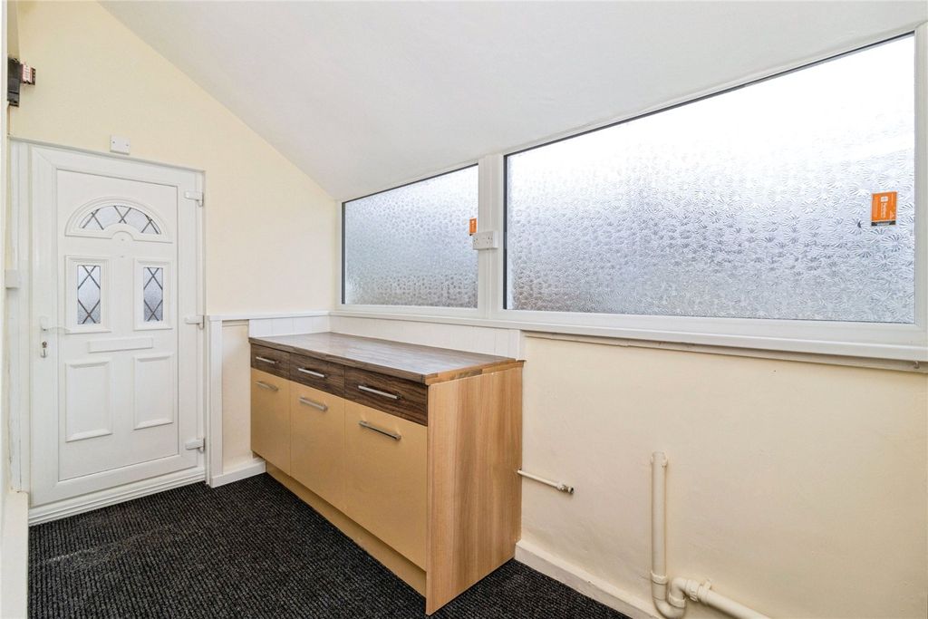 Property photo 3 of 23 Picture No. 37