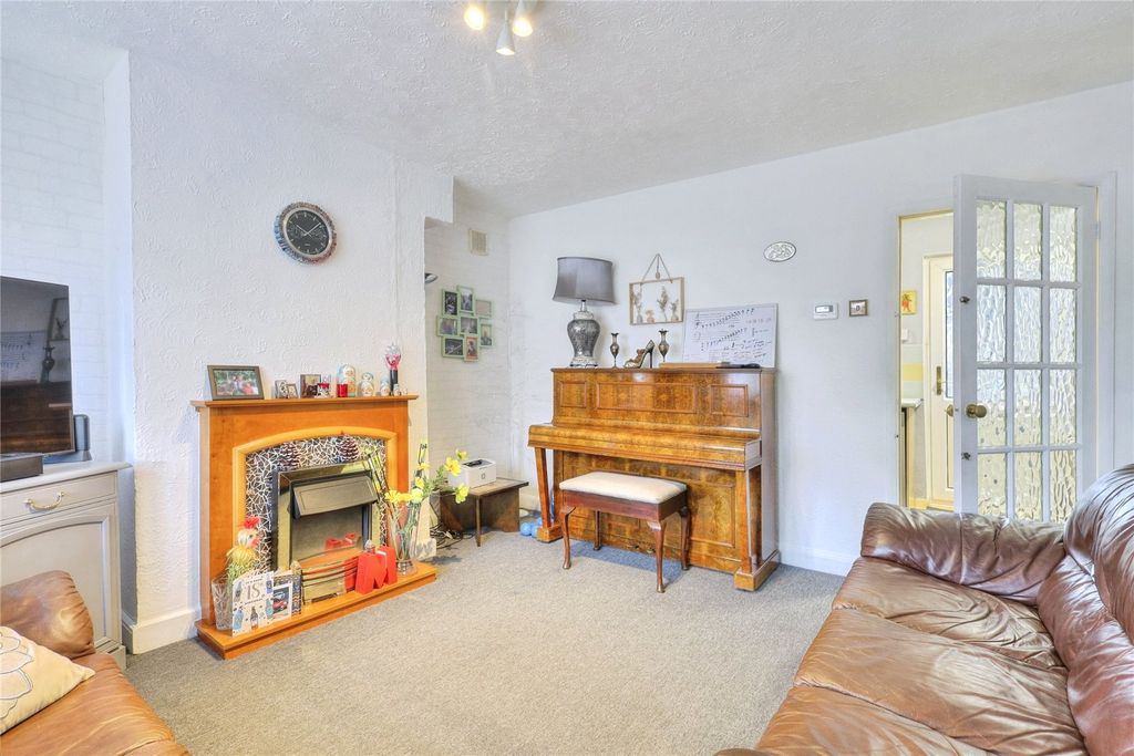 Property photo 3 of 13 Living Room