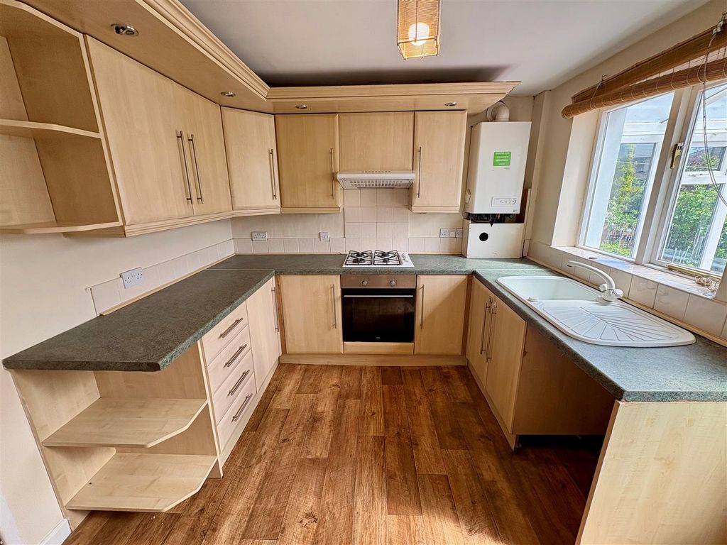 Property photo 2 of 14