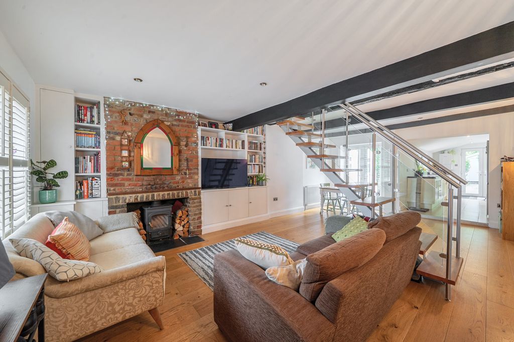 Property photo 2 of 14