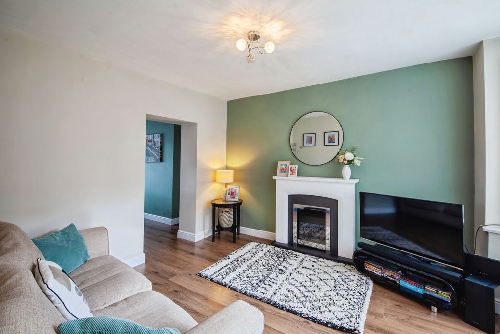 Property photo 2 of 21 Pbox-Img.Jpg