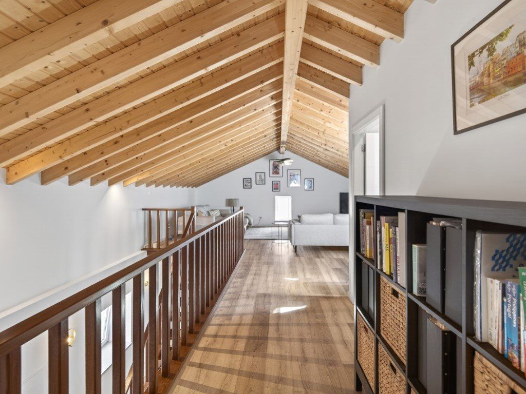Property photo 1 of 60 Olho Marinho Village Home