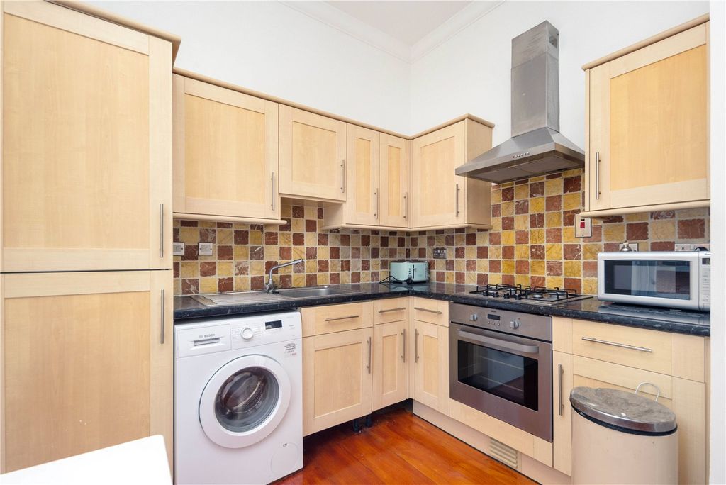Property photo 3 of 13 Kitchen