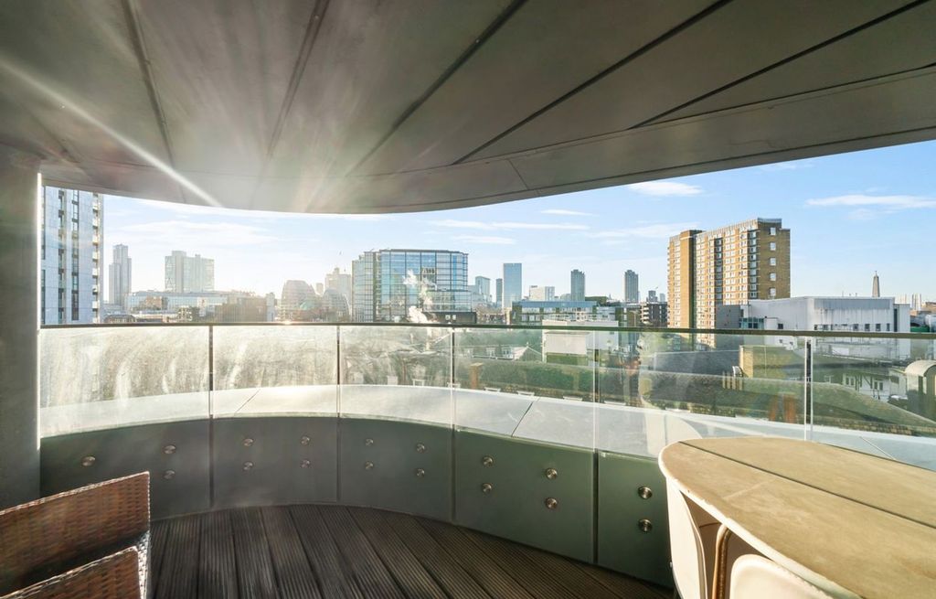 Property photo 3 of 9