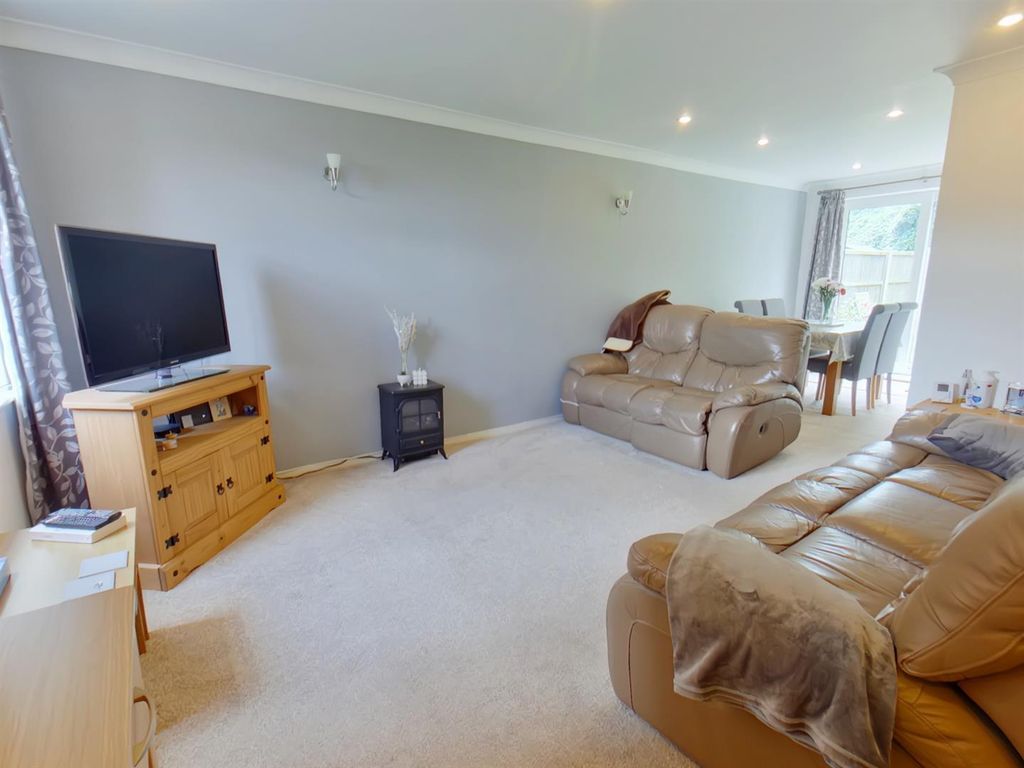 Property photo 2 of 12 Pic (59).Jpg