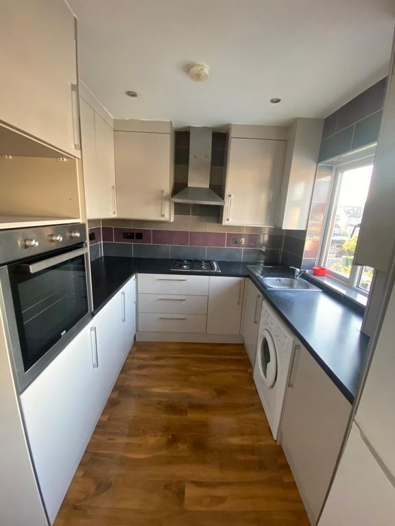 Property photo 3 of 13 Kitchen