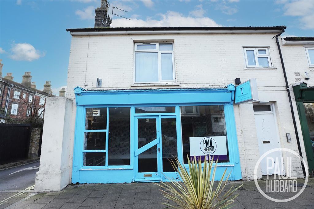 Property photo 3 of 6 2J5A7975 (1).Jpg