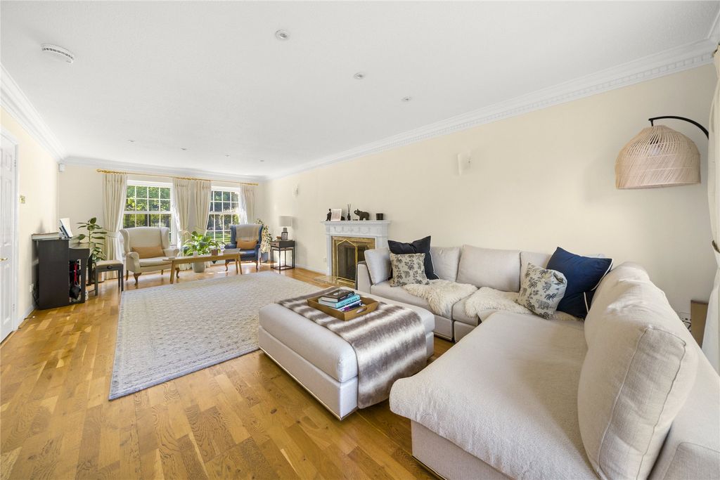 Property photo 3 of 17 Picture No. 05