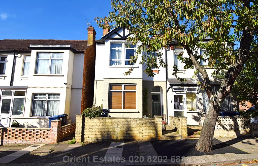 Property photo 1 of 8