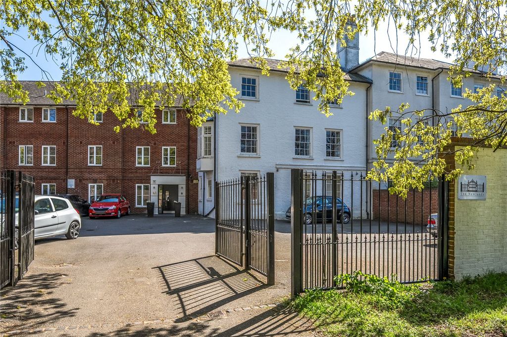 Property photo 1 of 10 Picture No. 08