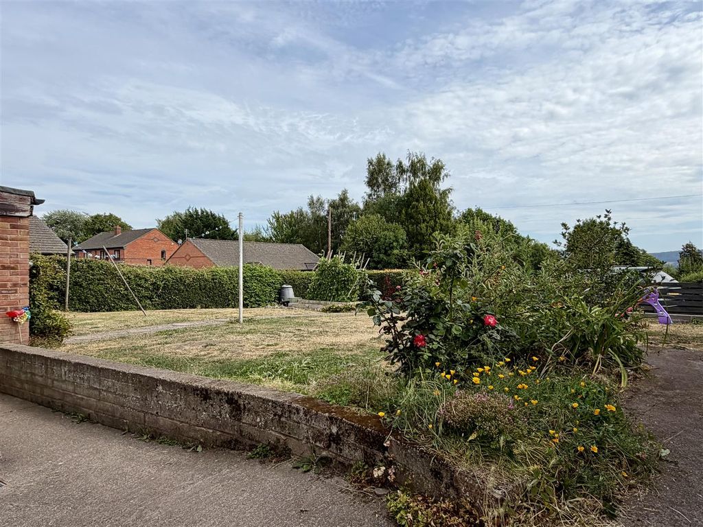 Property photo 3 of 22