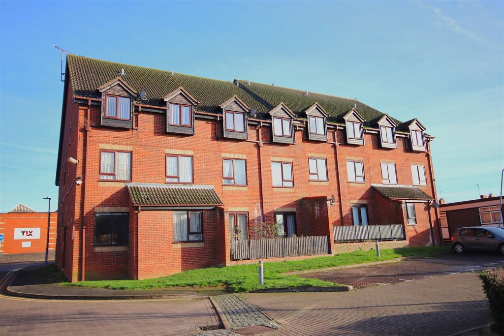 Property photo 1 of 8 Img_0694.Jpg