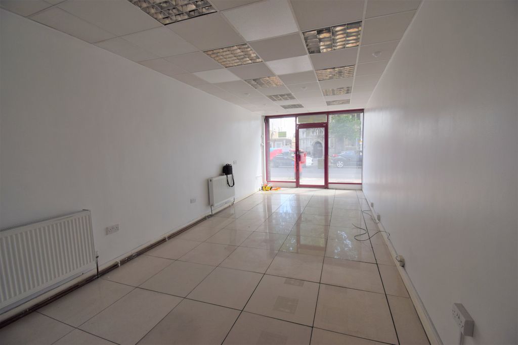 Property photo 2 of 6 Gallery