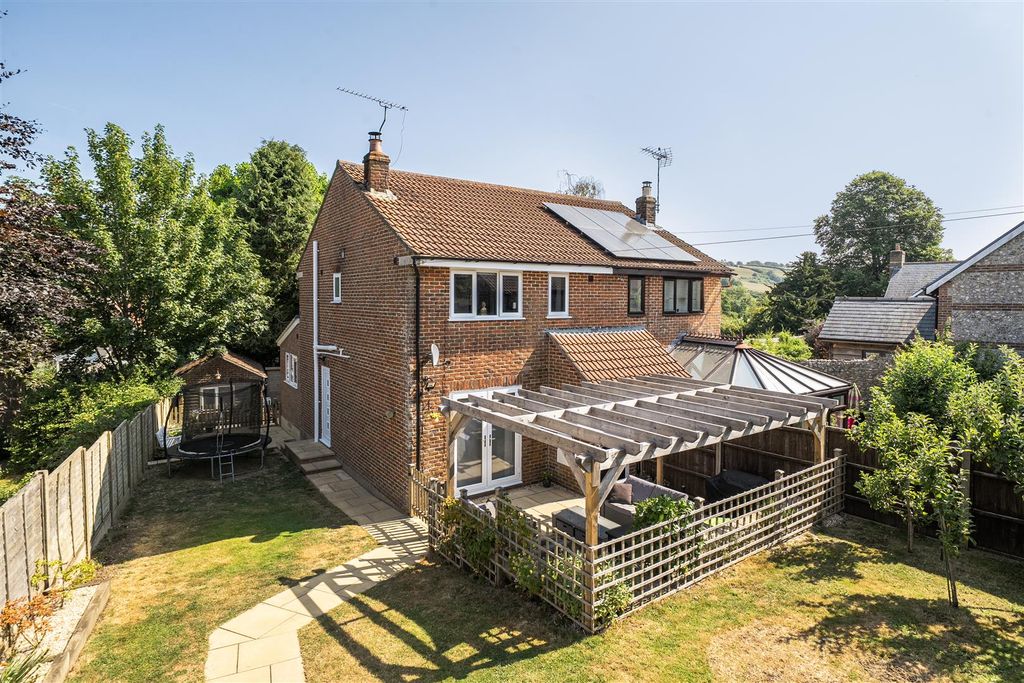 Property photo 1 of 14 1-6A6157c1849F9-1495000-1-6A60920Aeea-1.Jpg