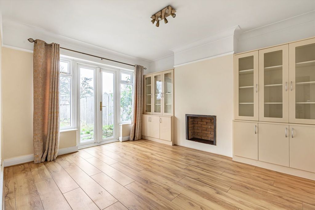 Property photo 2 of 7