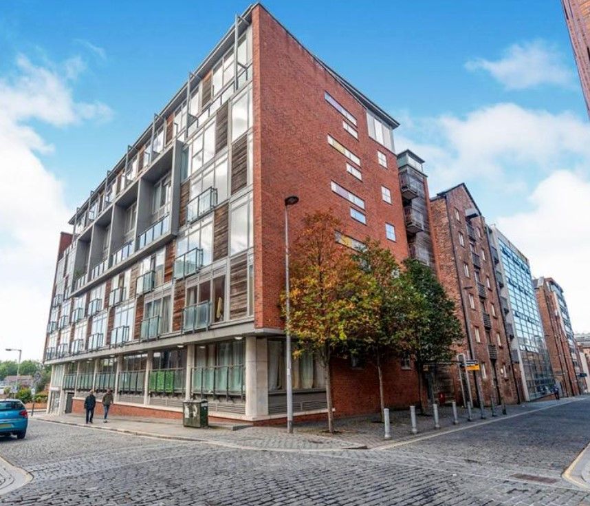 Property photo 1 of 8