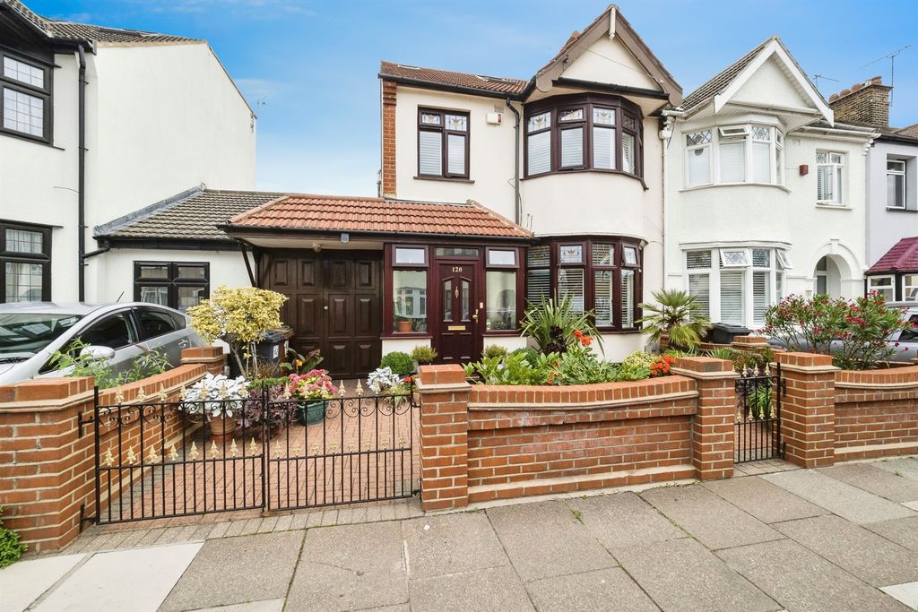 Property photo 1 of 24