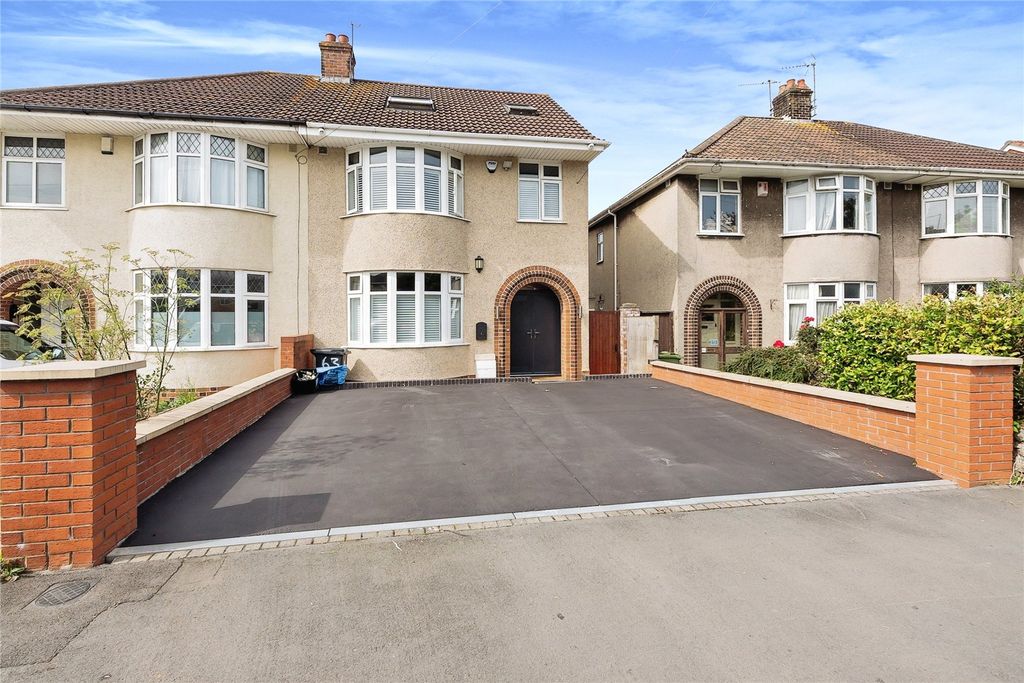 Property photo 1 of 16 Photography