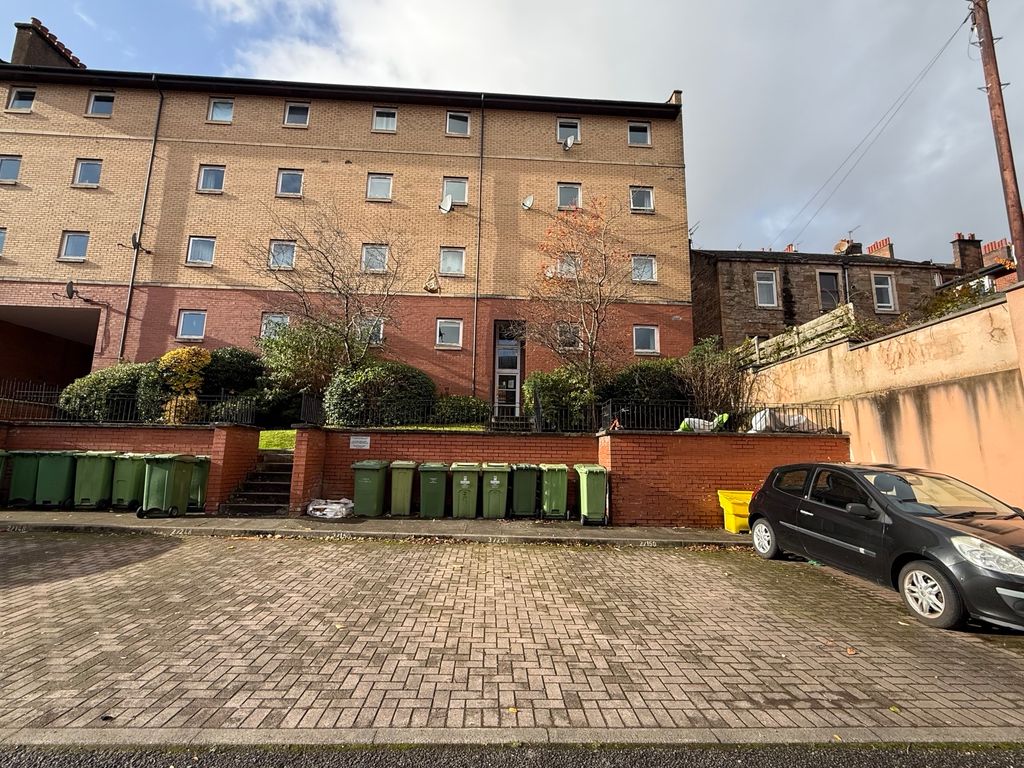 Property photo 3 of 4