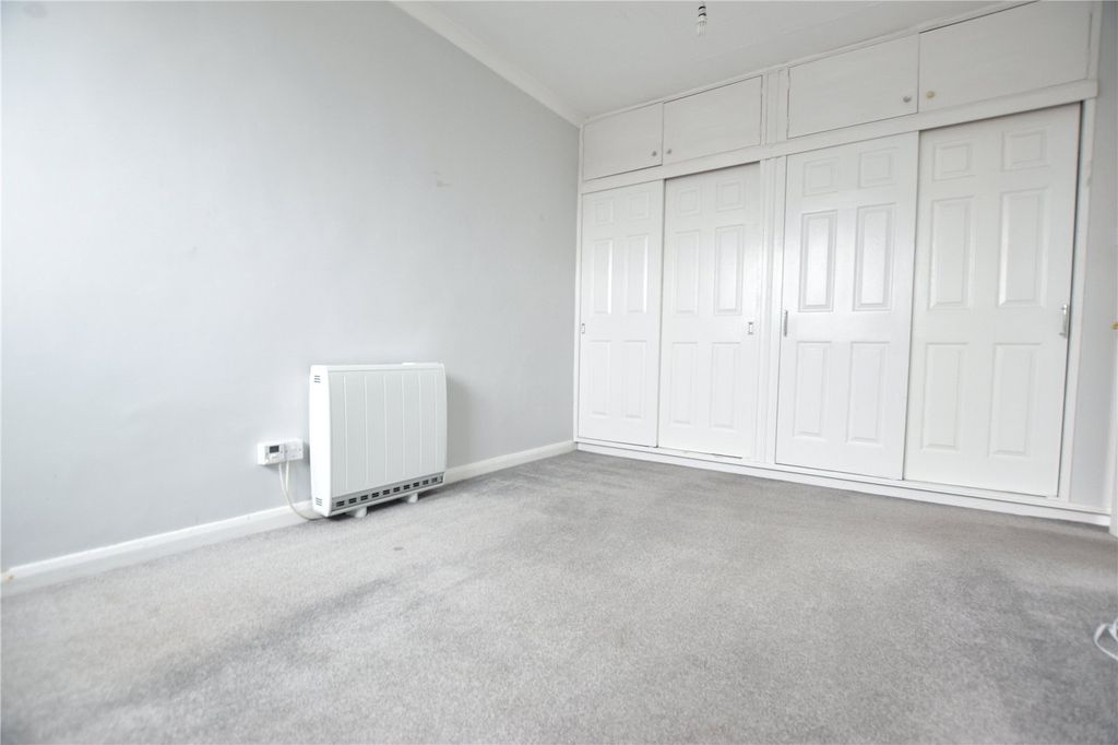 Property photo 3 of 13 Picture No. 32