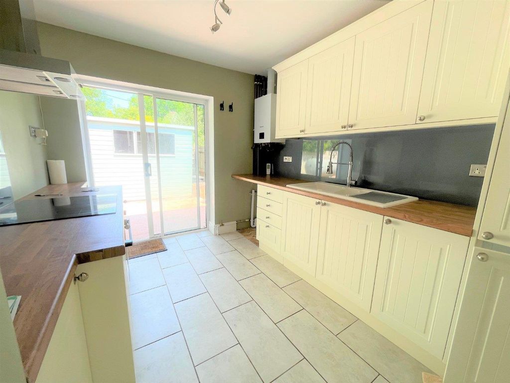 Property photo 2 of 8 Stoodleigh Seddons