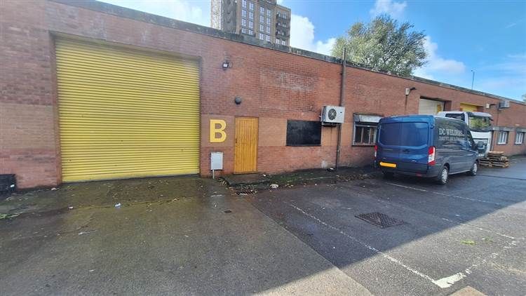Property photo 1 of 2