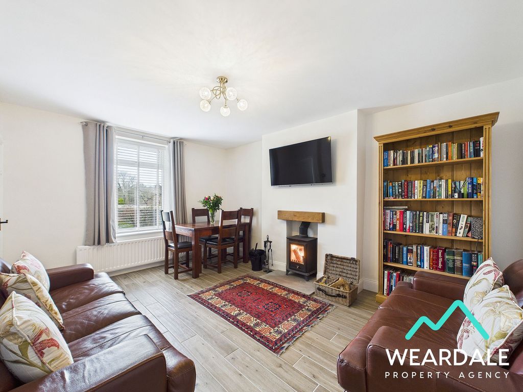 Property photo 2 of 28